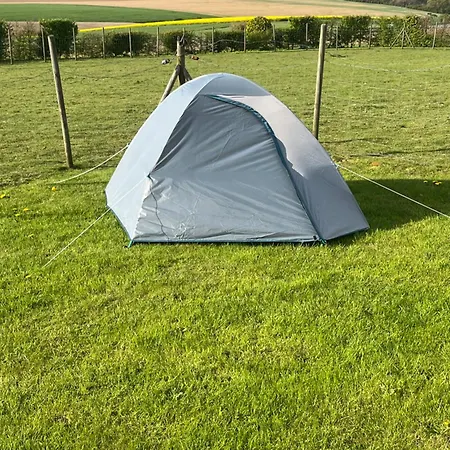 Kamp alanı Tente A La Ferme Fiennes